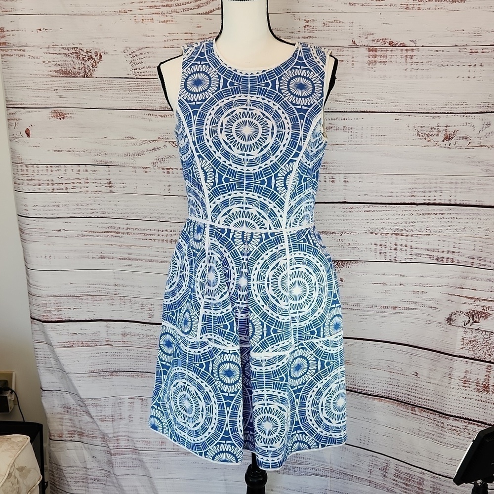 Taylor women's sleeveless midi dress